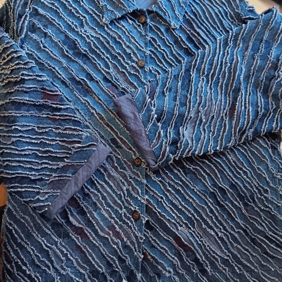 Denim jacket, sz XL, pockets,buttons Down, frayed patch, women,Boho. - Picture 12 of 17